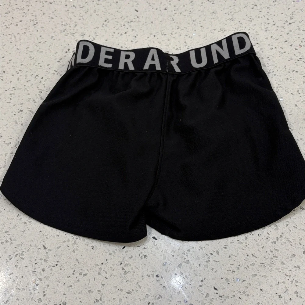 Girls Under Armour Athletic Black Shorts size XS